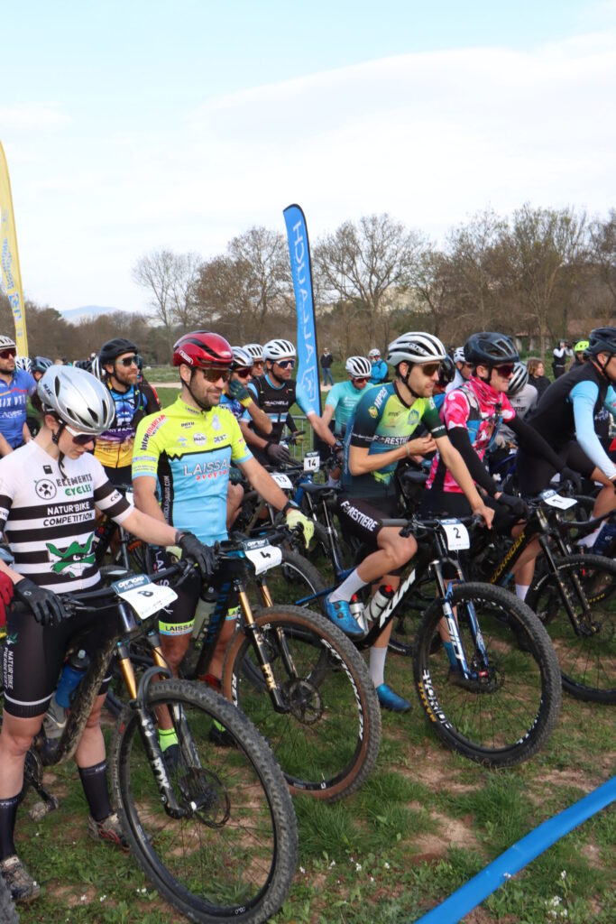 participez aux raids Off Road, des randonnées VTT chronométrées et en compétition, dans le coeur du parc départemental de Pichauris